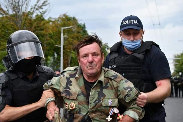 Amnesty International: Abuzul din partea forţelor de ordine la protestul pașnic este o încălcare gravă a drepturilor omului